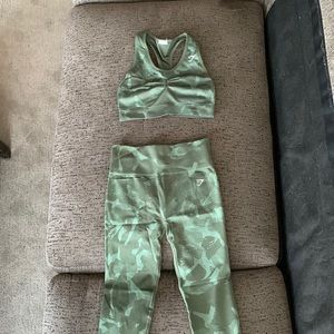 Gym shark green camo set